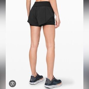 Lululemon Hotty Hot low rise short nulux